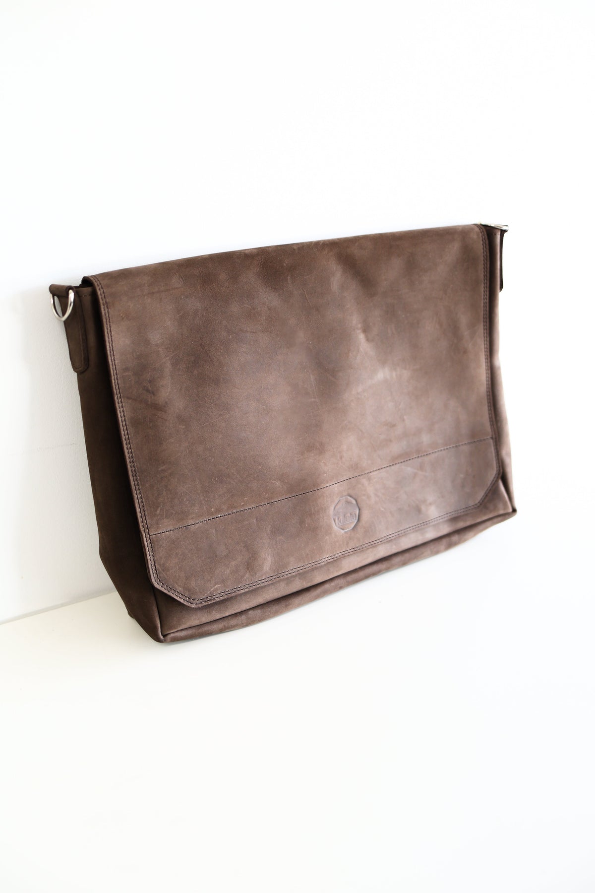 Wayne Messenger Bag